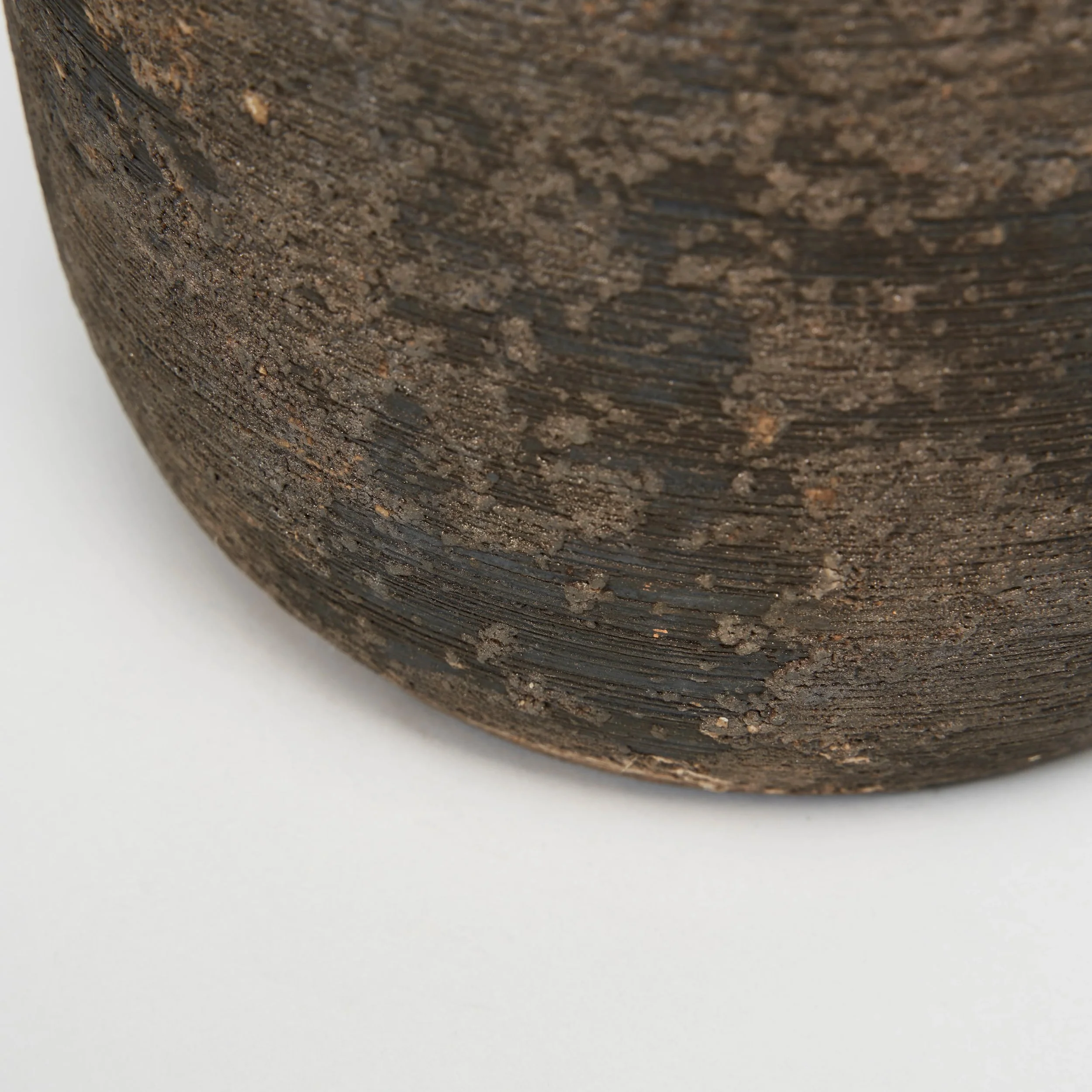 Black Rustic Pot - Image 3