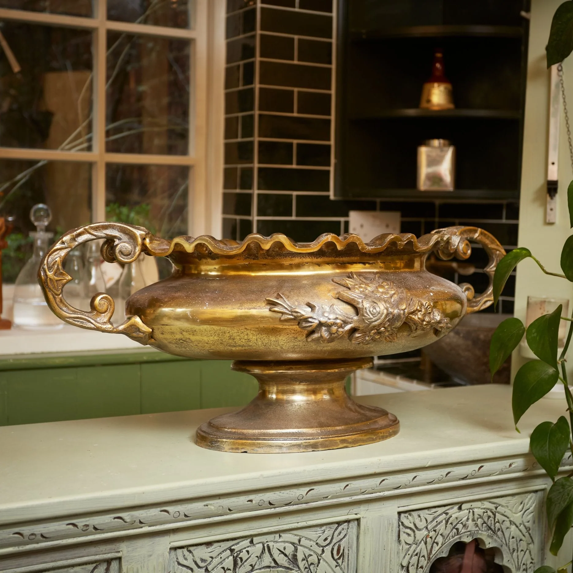 Small Gold Decorative Urn with Handles for Hire - 111 - Image 3