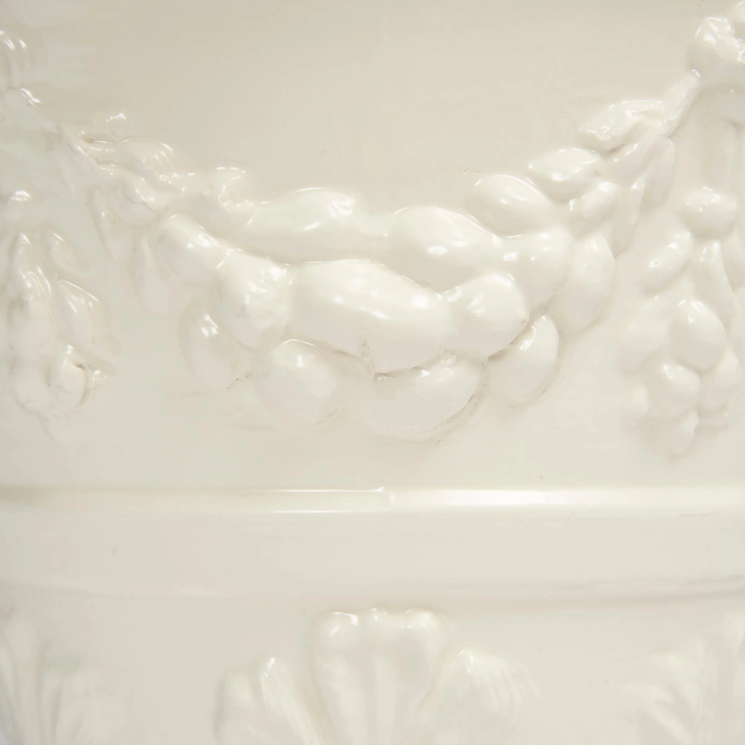 White Fruit Bucket - Image 4