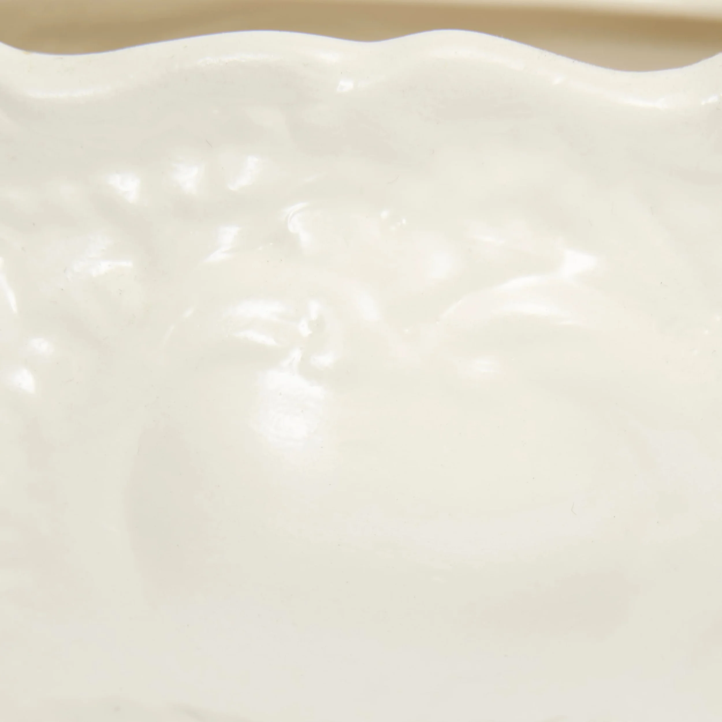 White Patterned Boat Bowl - Image 5
